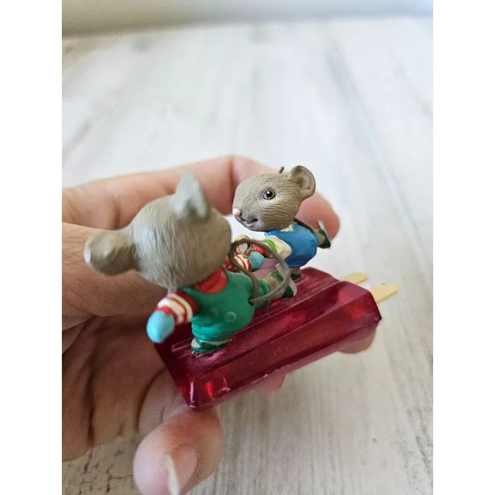 Enesco Merry Xmas pops popsicle mice ornament vintage 1989 562971 ice skating sk